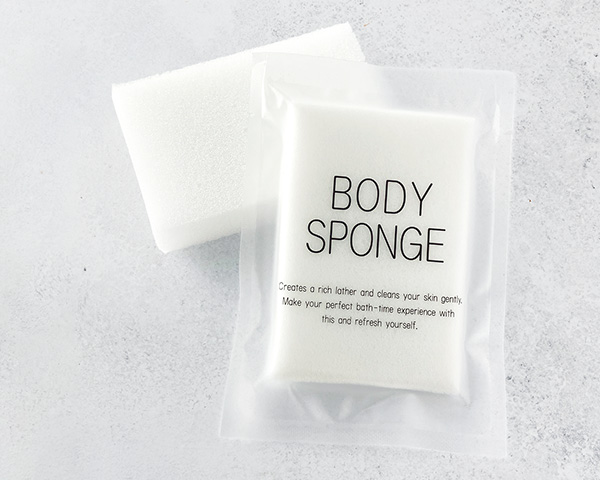 _PKGと本体 開封でふんわり膨らむ圧縮ボディスポンジ｜ホテル・旅館向け清潔アメニティ