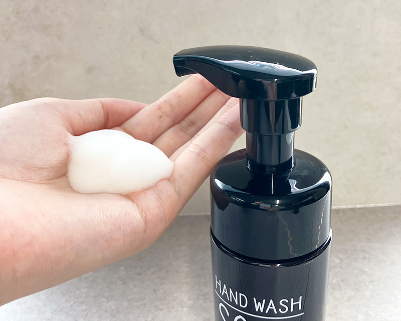 _薬用の泡 宿泊施設の「手洗い環境」は、安心感を左右する重要なポイント