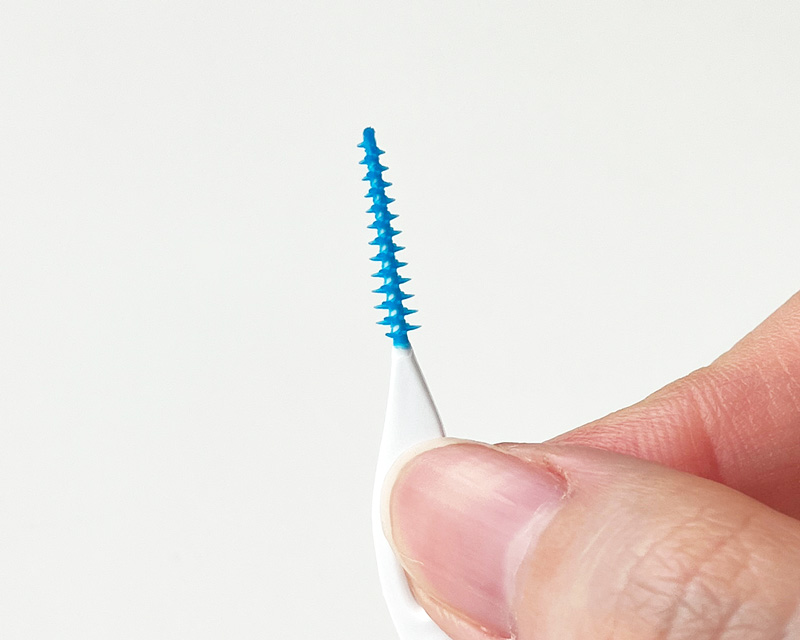 _I字型 歯ブラシだけでは足りない？ホテルに歯間ブラシを置くメリットと選び方