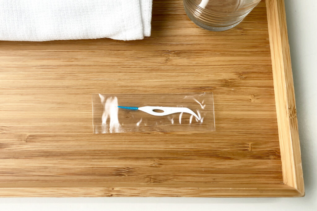 _サムネイル-1024x683 歯ブラシだけでは足りない？ホテルに歯間ブラシを置くメリットと選び方