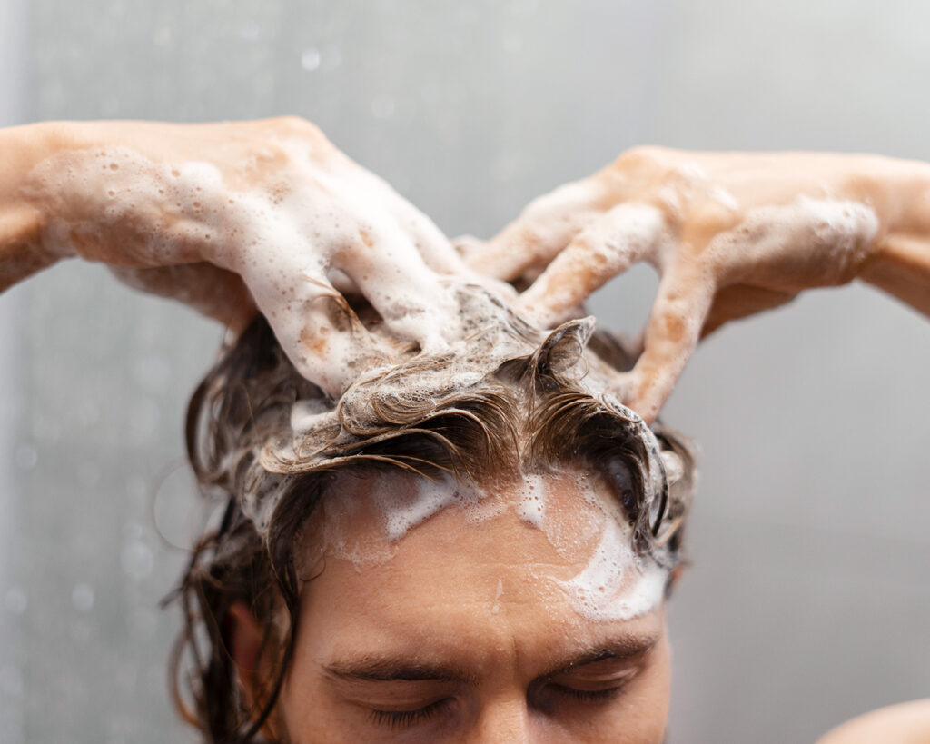 _シャンプー-1024x819 梅雨・夏の“ニオイ対策”できていますか？温浴施設におすすめの炭インバスシリーズ